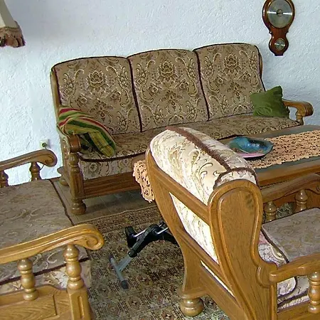 Zur Traube Otel Lehmen