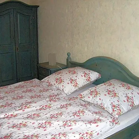 Otel Zur Traube Lehmen
